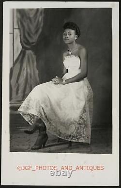 1950s Beautiful Elegant Black African American Lady Studio Portrait Vtg Photo