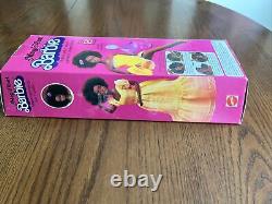 1981 RARE Vintage Magic Curl Barbie (African American) Doll #3989 NIB