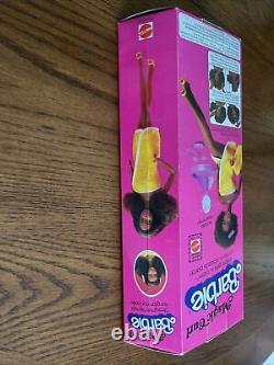 1981 RARE Vintage Magic Curl Barbie (African American) Doll #3989 NIB