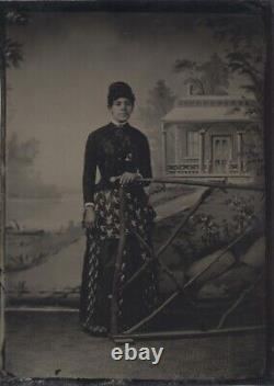 5X7 TINTYPE OF AFRICAN-AMERICAN WOMAN With PAINTED BACKDROP, STUNNING