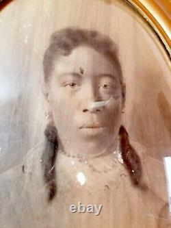 African American woman, bubble glass framed photo, black New Mexico or Texas