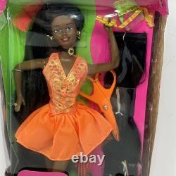 Barbie Cut And Style African American Christie Doll 1994 #12642 Damaged Box