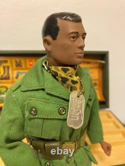 GI OE ACTION SOLDIER (AFRICAN AMERICAN) BLACK With ORIGINAL GREEN BERET UNIFORM 66