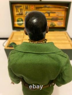 GI OE ACTION SOLDIER (AFRICAN AMERICAN) BLACK With ORIGINAL GREEN BERET UNIFORM 66