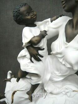 Giuseppe ARMANI 13 African American Porcelain Figurine 0502F Black Maternity