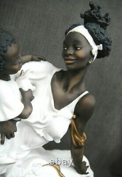 Giuseppe ARMANI 13 African American Porcelain Figurine 0502F Black Maternity