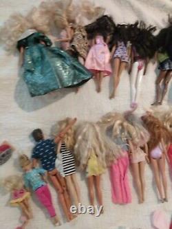 Huge Lot 150+ Vintage to Modern 24 Barbie Dolls Black AA Asian 80s 90s Clothes