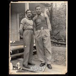 JOE LEWIS BOXING CHAMPION CANDID POSE w BOXER FRIEND 1940s 8x10 VINTAGE PHOTO