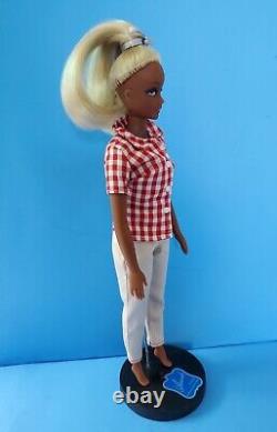 La Poupee Mannequin Anouk Black Barbie Doll Cote D'Azur Blonde FIRST EDITION