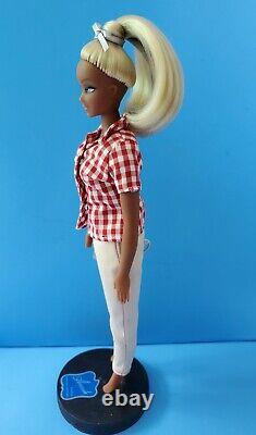 La Poupee Mannequin Anouk Black Barbie Doll Cote D'Azur Blonde FIRST EDITION