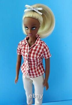 La Poupee Mannequin Anouk Black Barbie Doll Cote D'Azur Blonde FIRST EDITION