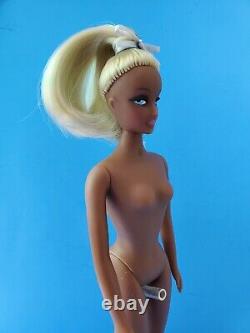 La Poupee Mannequin Anouk Black Barbie Doll Cote D'Azur Blonde FIRST EDITION