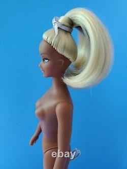 La Poupee Mannequin Anouk Black Barbie Doll Cote D'Azur Blonde FIRST EDITION