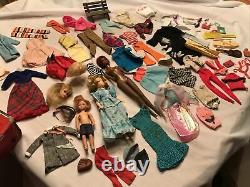 Lot 1963 Vintage Mixed Barbie Case Wigs Clothing Accessories Black Barbie B805