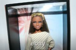 Mattel The Barbie Look City Shopper Doll Black Label 2012 New NRFB