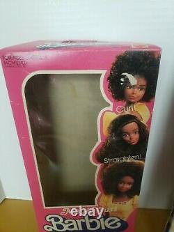 New open box 3989 A/A Magic curl Barbie 1981 black vintage rare