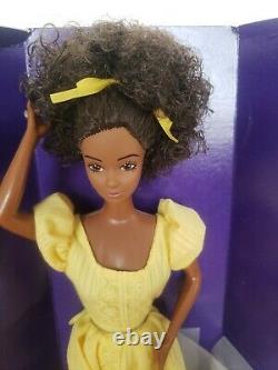 New open box 3989 A/A Magic curl Barbie 1981 black vintage rare