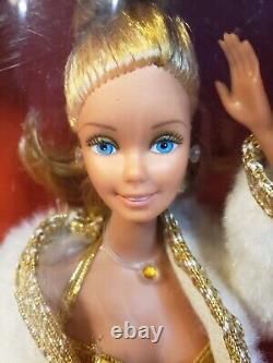 RARE GOLDEN DREAM BARBIE DOLL WithFUR COAT 1980 MATTEL 3533 NRFB