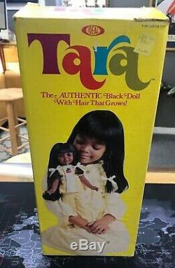 VINTAGE 1976 IDEAL 16 BLACK/AA CRISSY DOLL TARA in ORIGINAL OUTFIT (NEW)