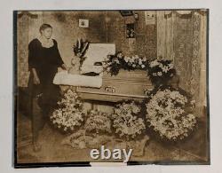 VINTAGE POSTMORTEM PHOTOGRAPH BLACK AFRICAN AMERICAN FATHER in CASKET w MOURNER