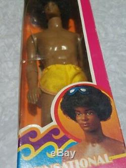 Vintage 1981 Sunsational MALIBU BLACK Afro KEN DOLL #3849 + CHRISTIE #7745 NRFB