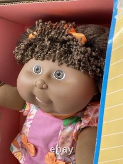 Vintage 1992 Cabbage Patch Kids Doll #31910/31911 African American Black Tongue