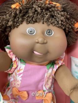 Vintage 1992 Cabbage Patch Kids Doll #31910/31911 African American Black Tongue
