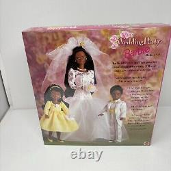 Vintage 1994 Wedding Party Barbie Deluxe Set African American Mattel