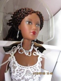 Vintage 2000 African American Madame Alexander Doll, Sold Out Show With Coa/box
