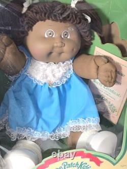 Vintage Cabbage Patch Kids Girl Doll 1984 African American Black AA Papers BOX