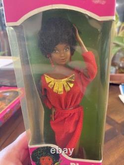 Vintage First Black Barbie NIB Mattel #1293 African American Super Star Era