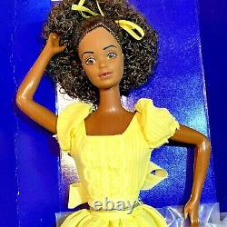 Vintage Magic Curl Barbie AA Black Doll 1981 Mattel 3989 NIB Steffi Face