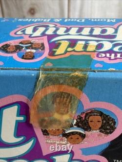 Vintage Mattel Black HEART FAMILY MOM DAD & BABIES DELUXE SET African American