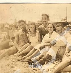 Vtg RARE Photo TWO Sets Of Young African American TWINS At The Beach 1930s