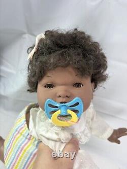 WORKS! Vintage 1988 Oopsie Daisy Crawling Baby Doll African American Black Tyco