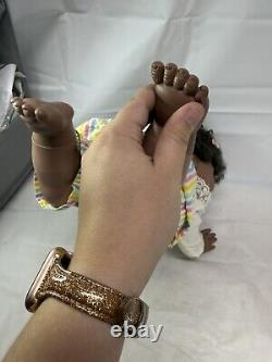 WORKS! Vintage 1988 Oopsie Daisy Crawling Baby Doll African American Black Tyco